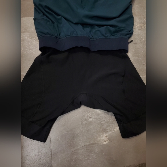 Lululemon T.H.E. Short *Luxtreme Liner 9". Indochine Blue (Teal = Blue/green). M - Picture 11 of 14